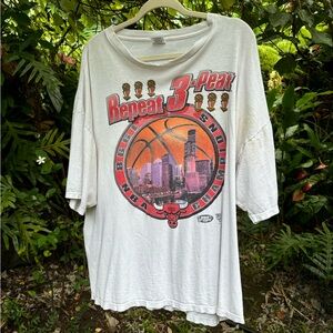 1998 Chicago Bulls Repeat 3 Peat Tee